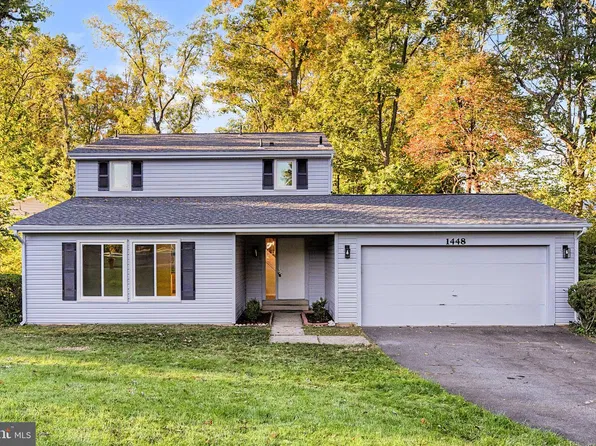 1448 Millikens Bend Rd, Herndon, VA 20170