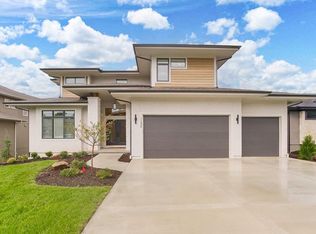 11534 S Zarda Dr, Olathe, KS 66061