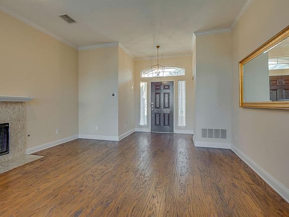 4th image of 2321 London Dr