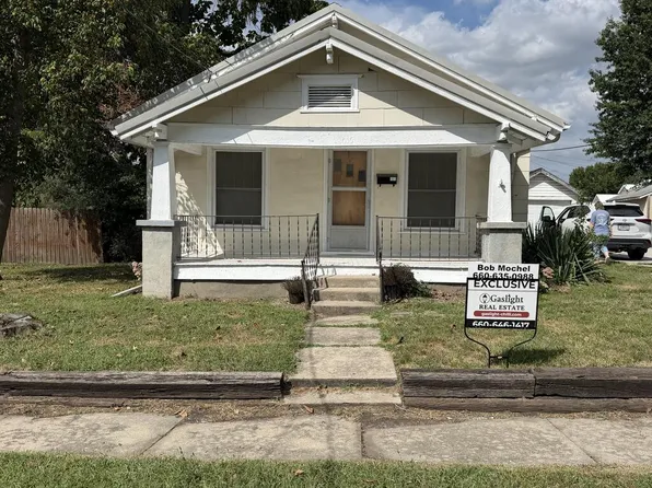 1015 1st St, Chillicothe, MO 64601