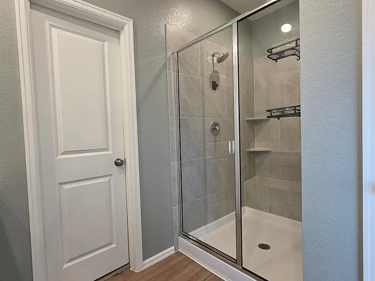 1942 Barrett Gables Dr — Photo 16