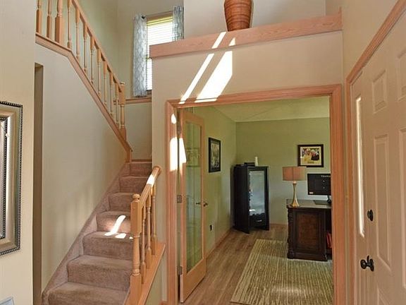 4th image of 2718 Chownings St