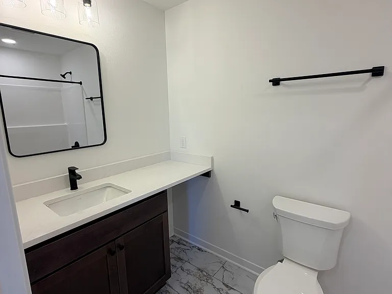 101 Ontario Ave #B — Photo 7