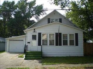 629 9th St NE, Minot, ND 58703