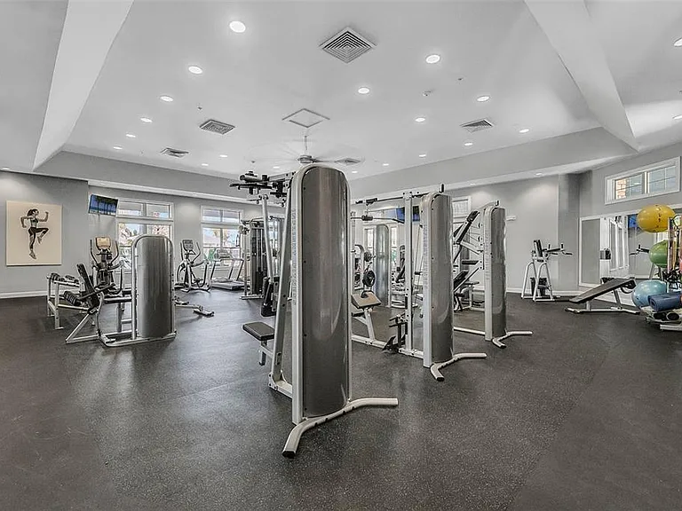 10649 Atwater Bay Dr — Photo 43