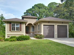 135 Stewart St, Saint Simons Island, GA 31522