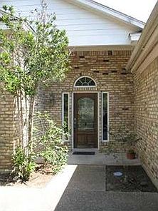 3rd image of 1920 Holly Hill Dr
