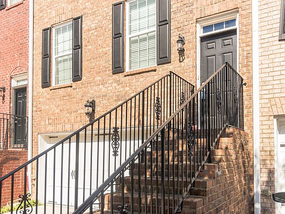 2nd image of 2267 Ewell Park Dr