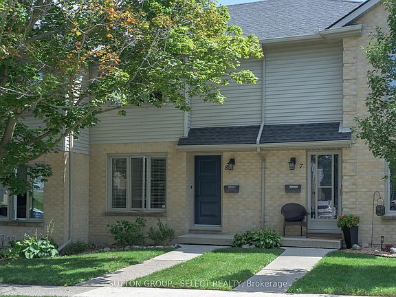 2nd image of 925 Lawson Rd #8