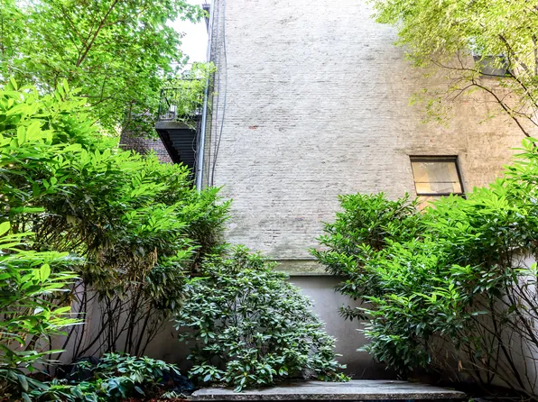 247 Central Park West image 21 of 29