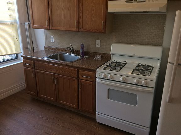 2nd image of 3417 42nd St APT 1R
