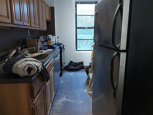 2nd image of 356 Saint Johns Pl #3H
