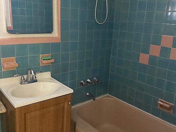 5th image of 149-00 21st Ave APT 1