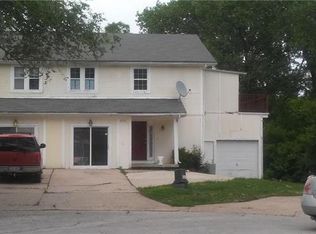 8126 E 100th Terrace Ct, Kansas City, MO 64134