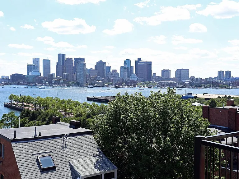 189 Webster St #2 — Photo 1