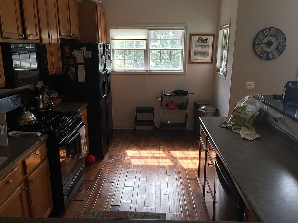 1st image of 837 River Mews Ct