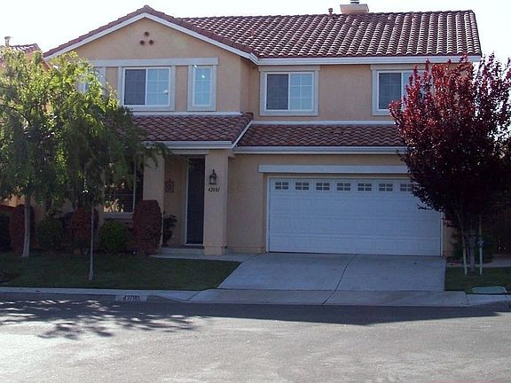 Mature Professionally Landscaped, 3 car tandem garage