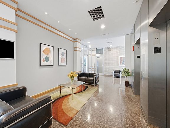 4th image of 601 E 32nd St APT 310