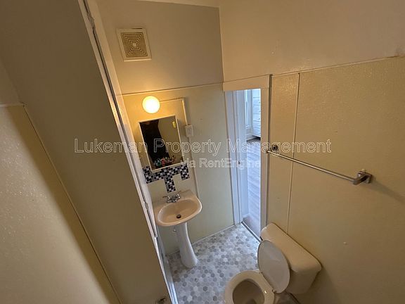 4th image of 418-420 Pearl St #1