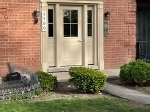 5500 Tinder Dr #5, Rolling Meadows, IL 60008