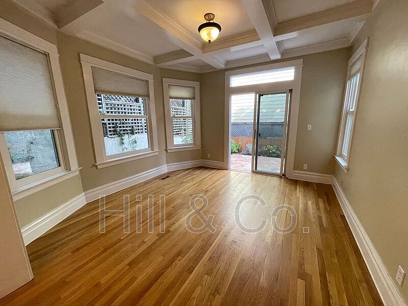 1st image of 2814 Sacramento St