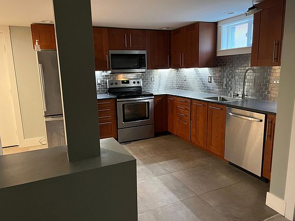Eat in kitchen