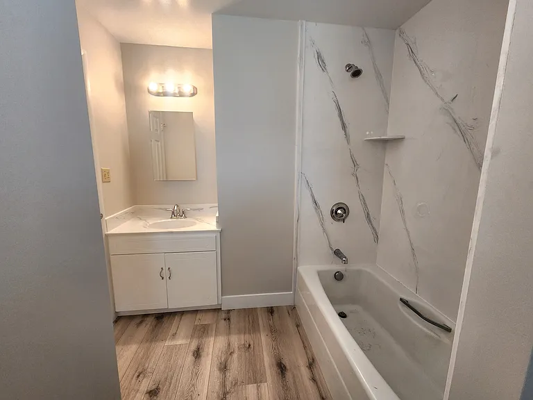 3560 S 2200 W — Photo 15