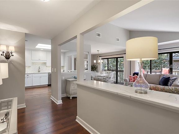 2nd image of 125 Shipyard Dr APT 177