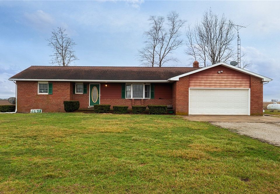 1st image of 4274 E 1900th Ave