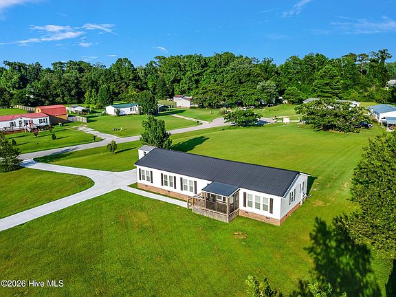3rd image of 106 Meeting House Drive