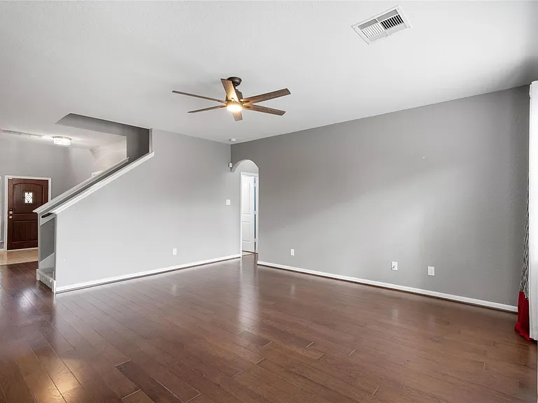 8923 Jordi Dr — Photo 5