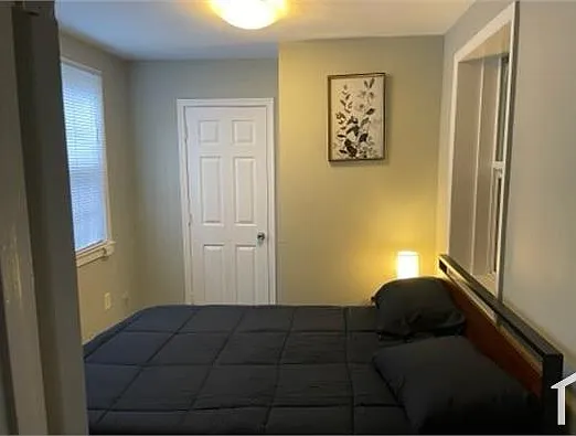 2 bed, 1300 sqft, $2,872 — Photo 3