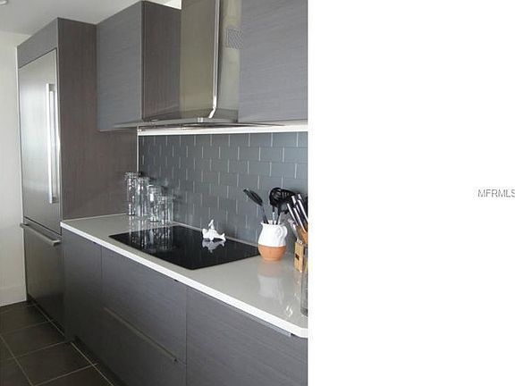 5th image of 175 1st St S #2504