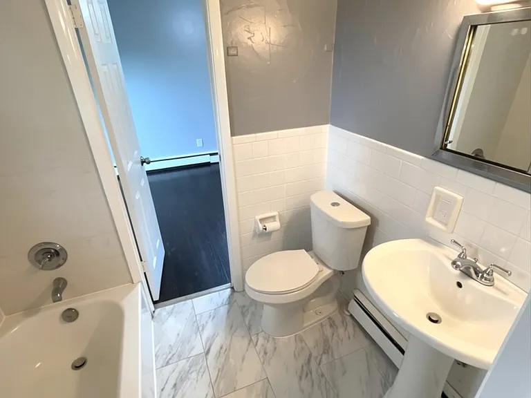 2465 E Galbraith Rd #3 — Photo 5