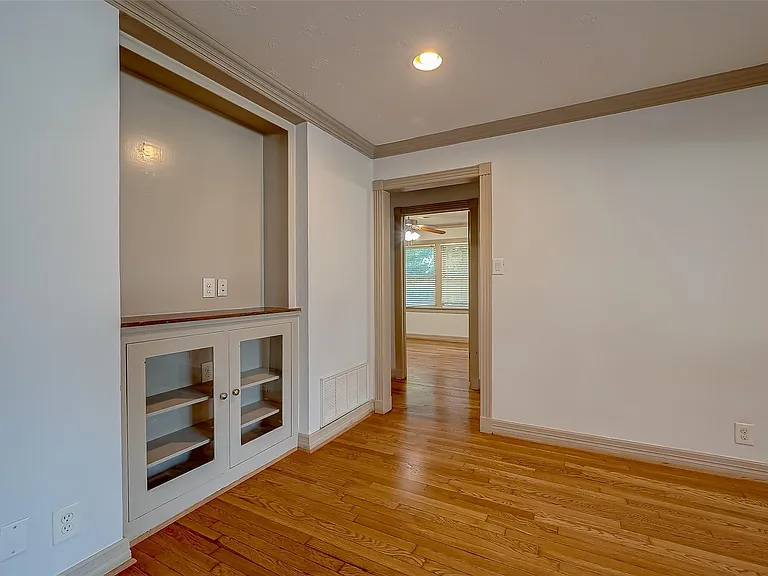 5706 Carew St — Photo 18