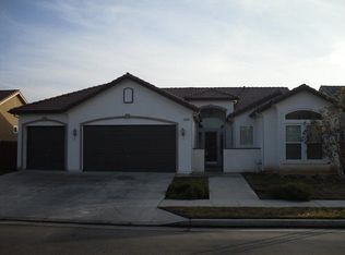 3058 Rialto Ave, Clovis, CA 93619