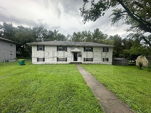 240 W Kump Ave #B Photo 1