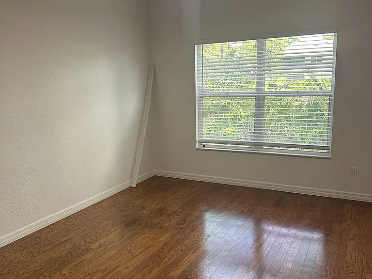 338 Emerald Bay Cir — Photo 12