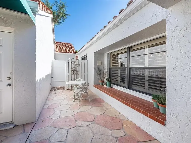 Private courtyard