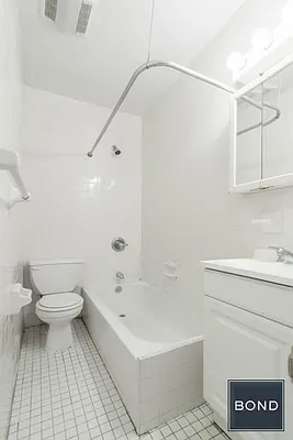 Rented by Bond New York | media 7