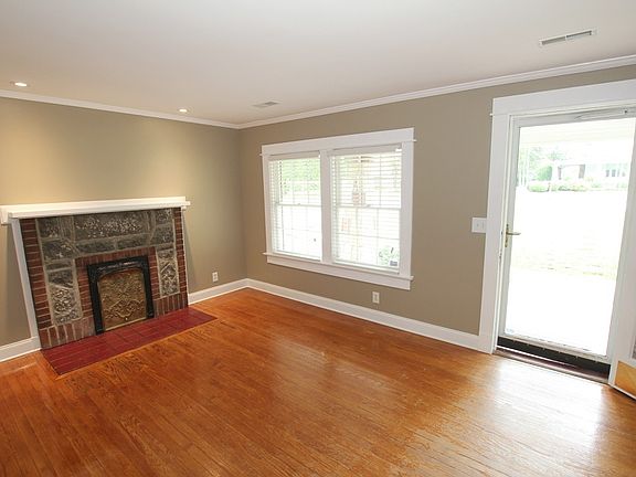 4th image of 510 Kingwood Dr