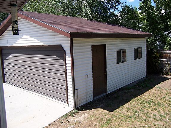 Detached 2-Car
