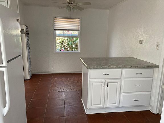 2nd image of 4643 Long Branch Ave