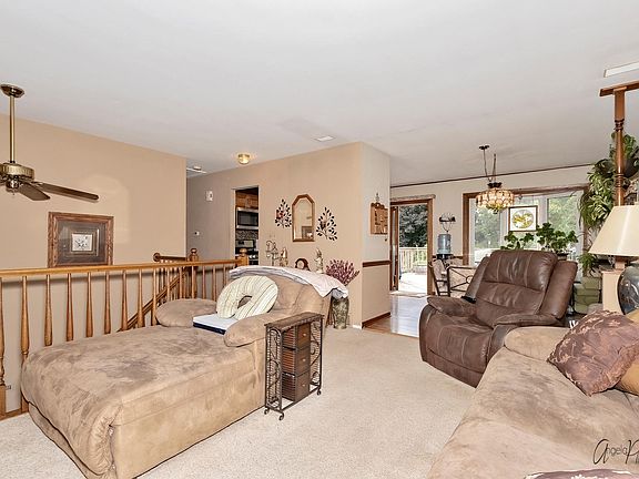 4th image of 5425 Brittany Dr
