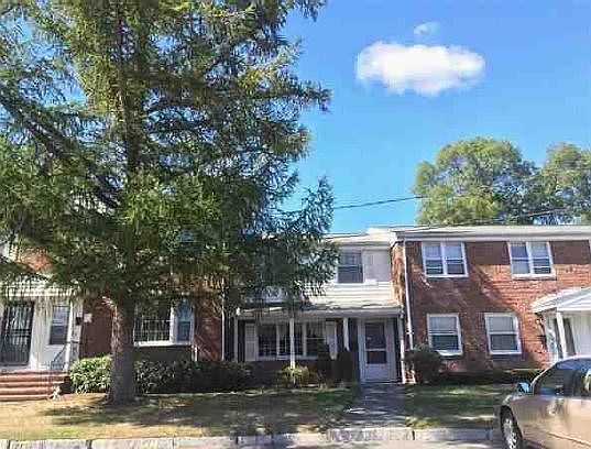 1st image of 120 Coventry Cir