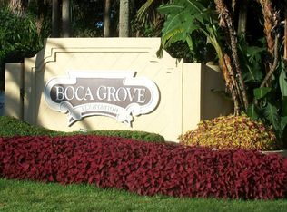 7081 Valencia Dr, Boca Raton, FL 33433