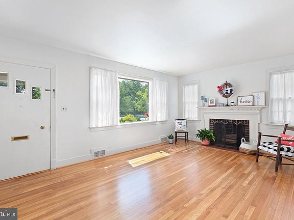 5th image of 1313 Stafford Ave