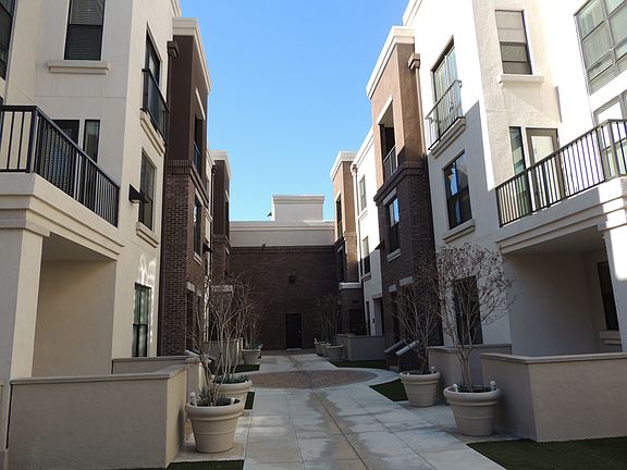 3rd image of 131 Orange Ct