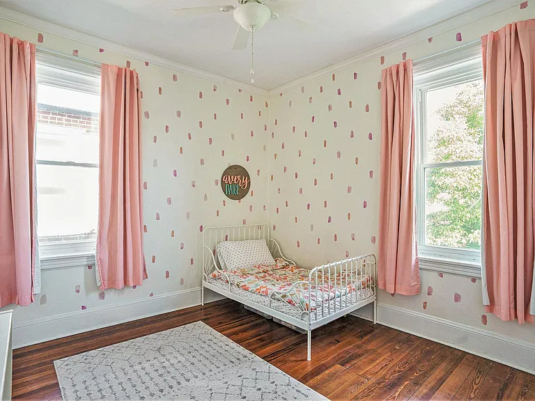 351 Washington Ave — Photo 23