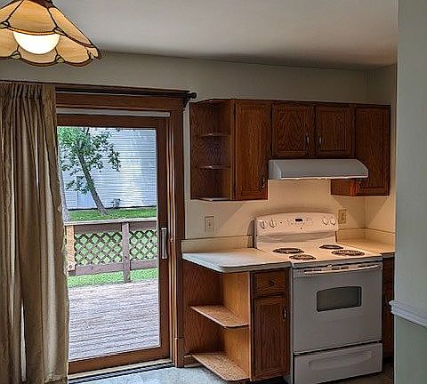1st floor kitchen